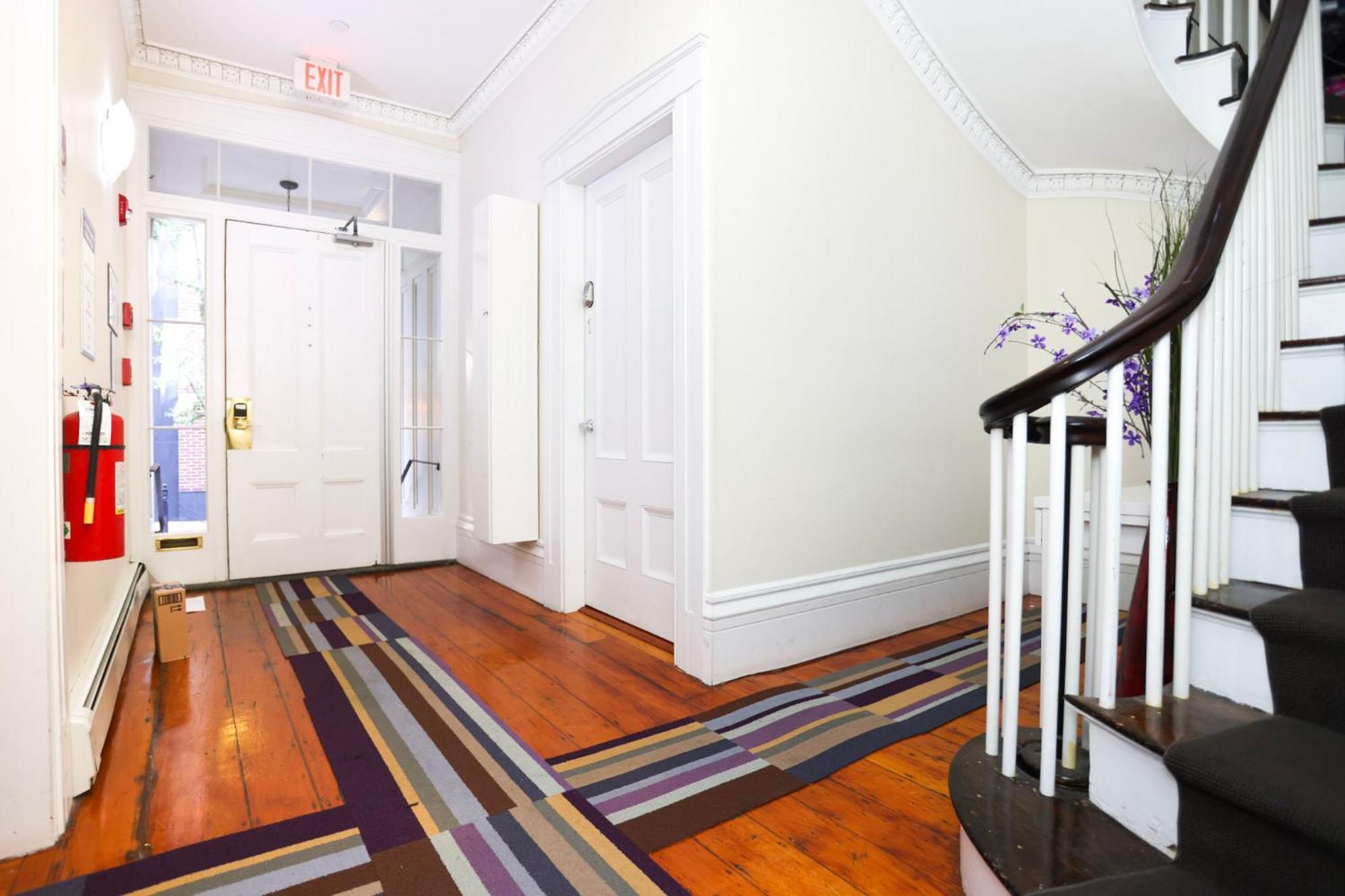 بوسطن Charming & Stylish Studio On Beacon Hill #2 المظهر الخارجي الصورة